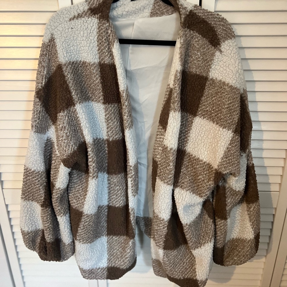 Fluffy Cardigan/Jacket